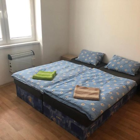 Apartmany - Skolni 霍穆托夫 外观 照片